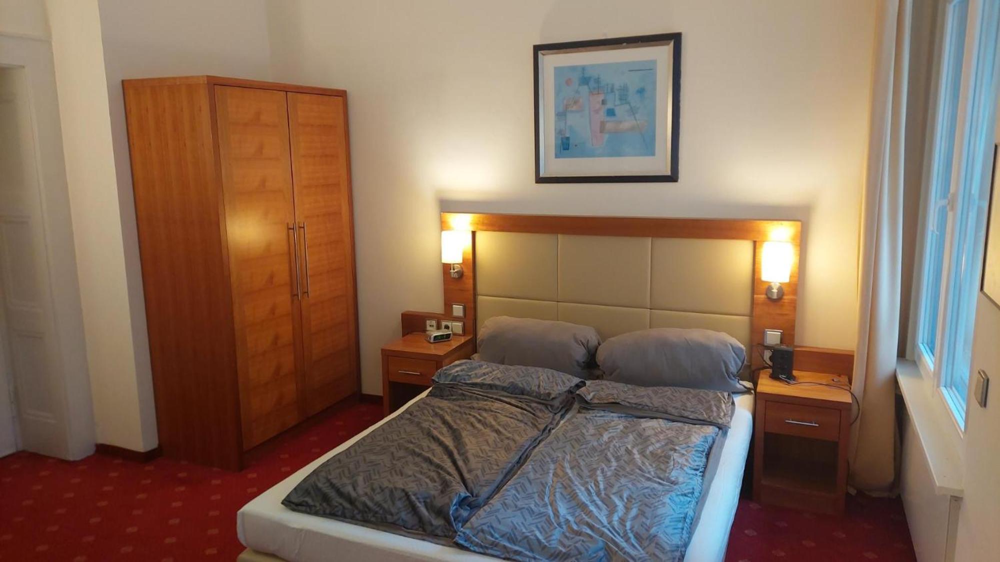 Die Villa, Zimmer 26, Dz Леверкузен Екстериор снимка